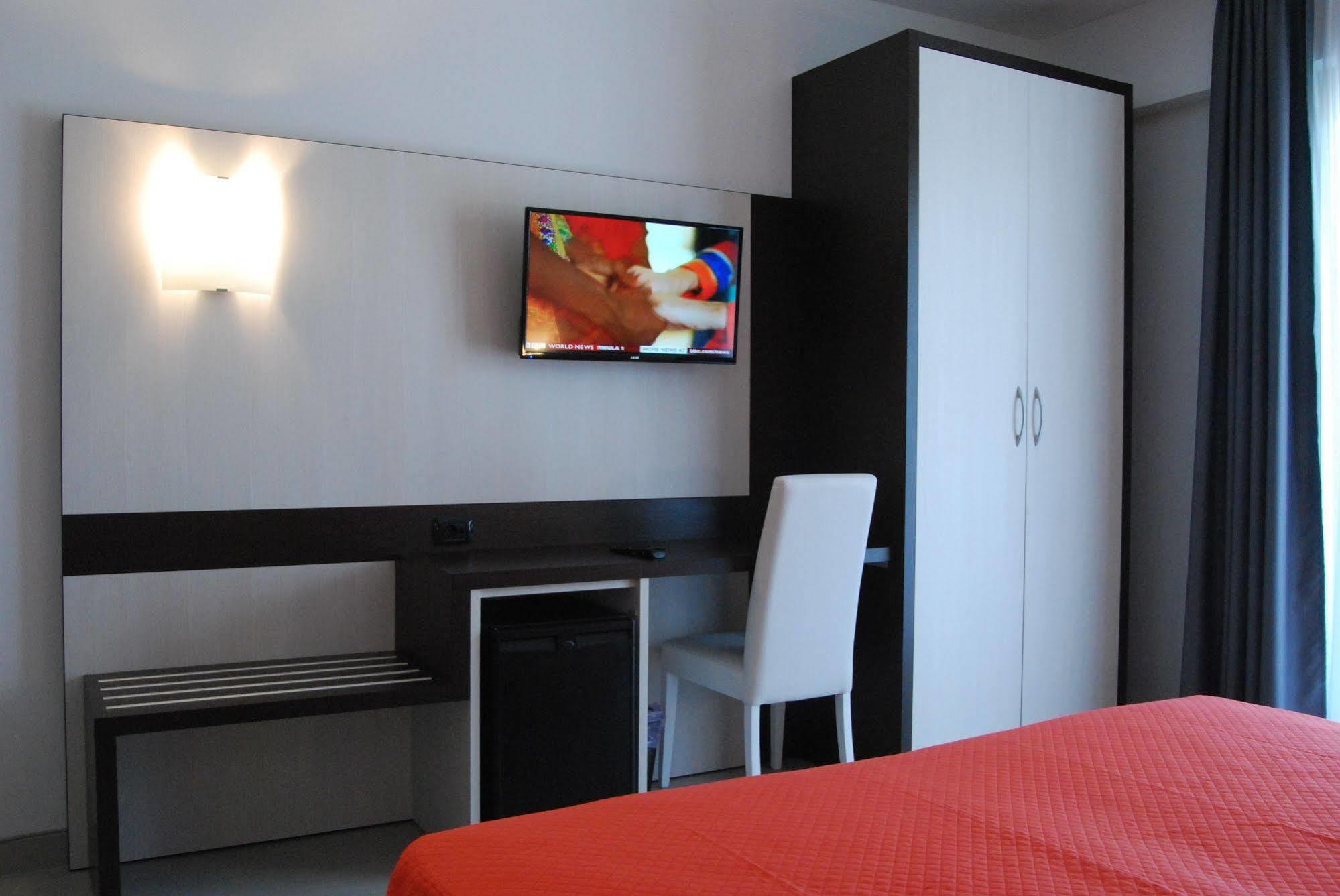 Maestrale Resort Hotel - Grosseto Dış mekan fotoğraf